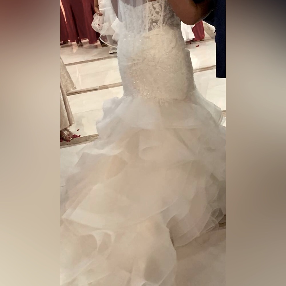 Gently used wedding dress for sale